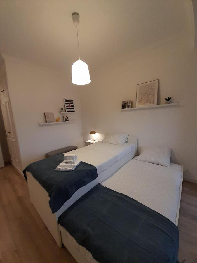 Amália Rodrigues -apartamento Com 3 Quartos Em Pleno Coração De Appartement *