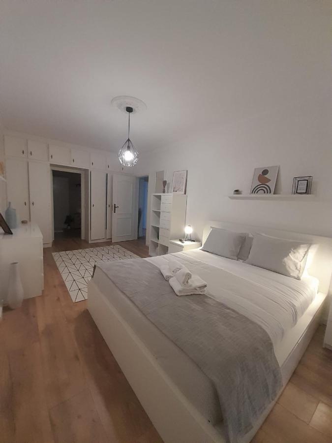 Appartement Amália Rodrigues -apartamento Com 3 Quartos Em Pleno Coração De