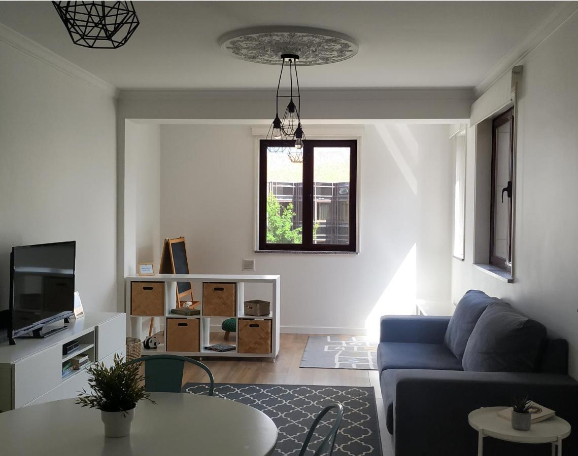 Amália Rodrigues -apartamento Com 3 Quartos Em Pleno Coração De Appartement *