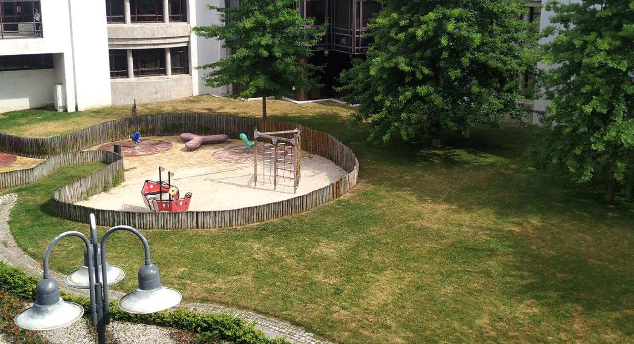 Apartament Amalia Rodrigues -apartamento Com 3 Quartos Em Pleno Coracao De *